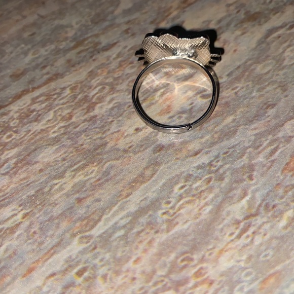 NEW Hello Kitty Ring - Picture 5 of 5